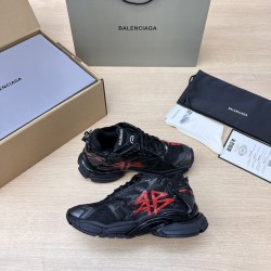 Balenciaga Runner Sneaker