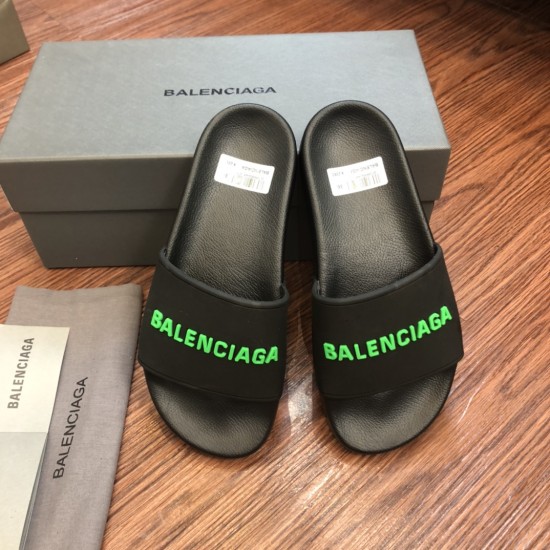Balenciaga slippers Balenciaga slippers