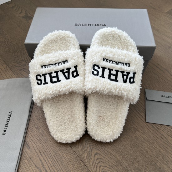 Balenciaga slippers