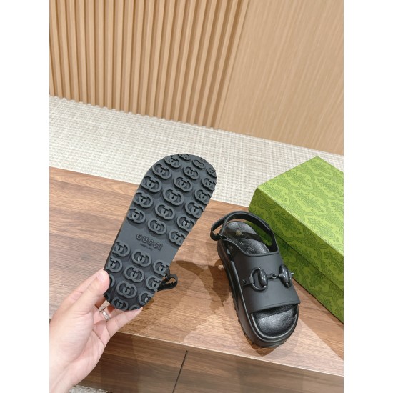 Gucci Slippers Sandals