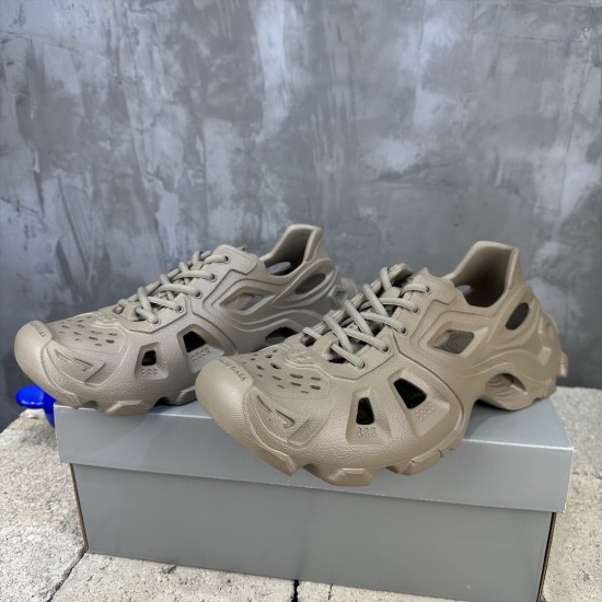 BALENCIAGA Mold Closed Rubber Sandals 