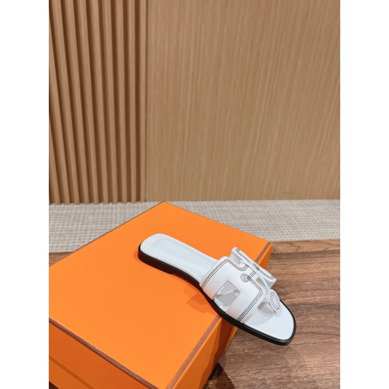 Hermes Slippers