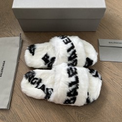 Balenciaga slippers