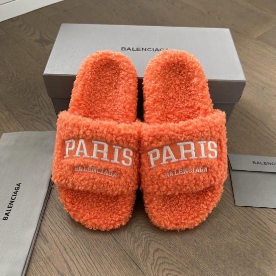 Balenciaga slippers Balenciaga slippers
