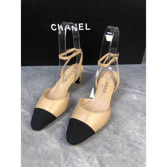 Chanel Pumps