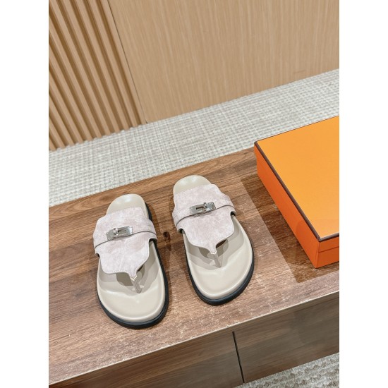 Hermes Slippers