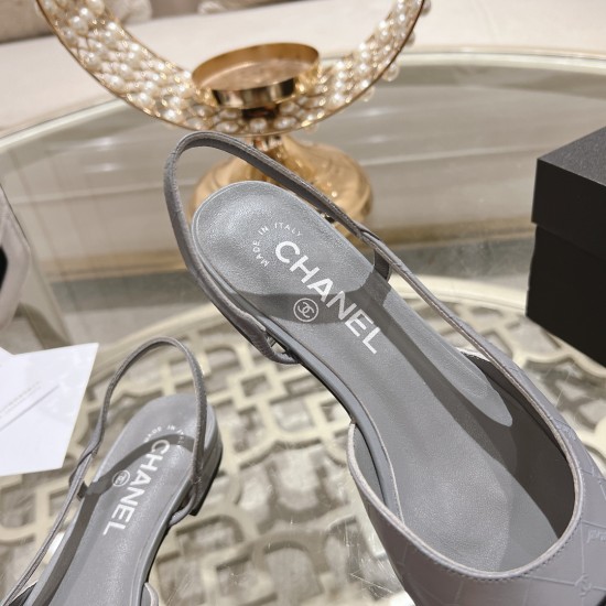 Chanel Pumps