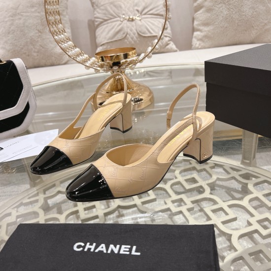 Chanel Pumps