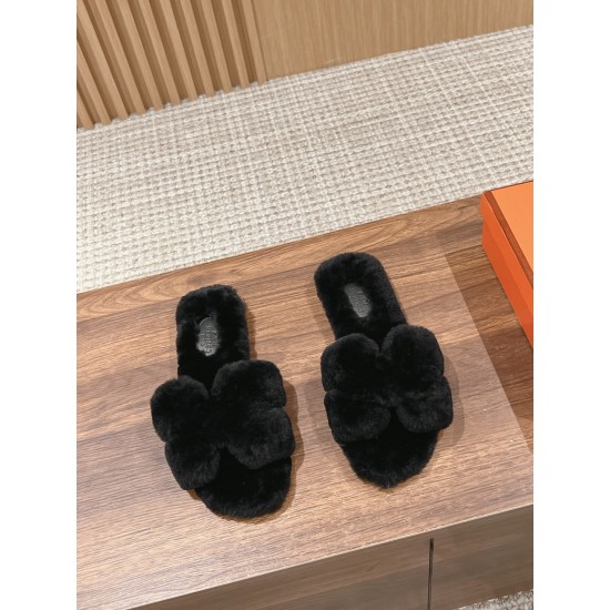 Hermes Slippers