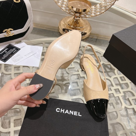 Chanel Pumps