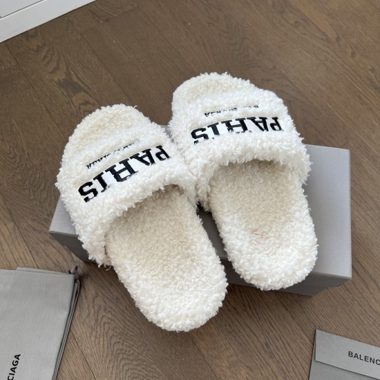 Balenciaga slippers