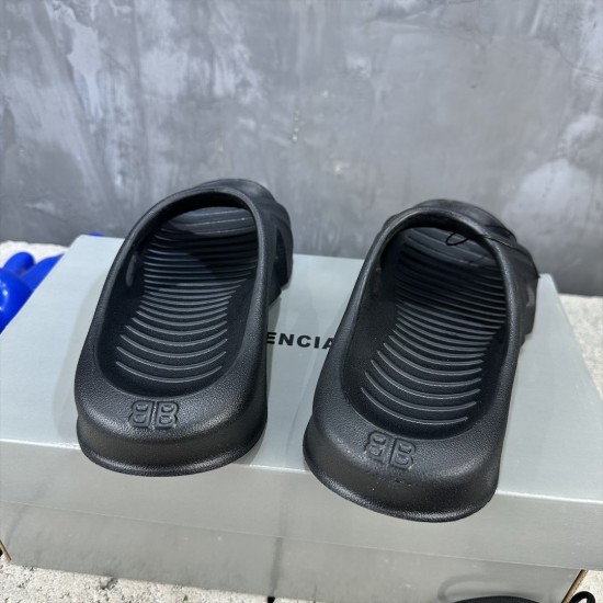 BALENCIAGA Mold Closed Rubber Sandals 