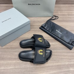 Balenciaga slippers