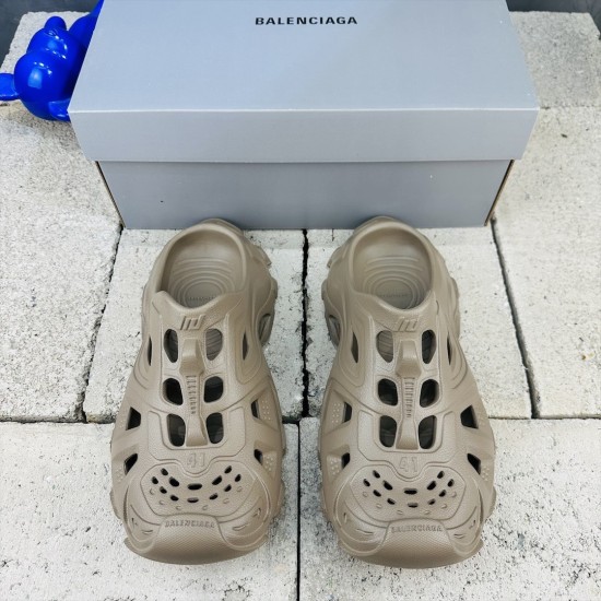 BALENCIAGA Mold Closed Rubber Sandals 