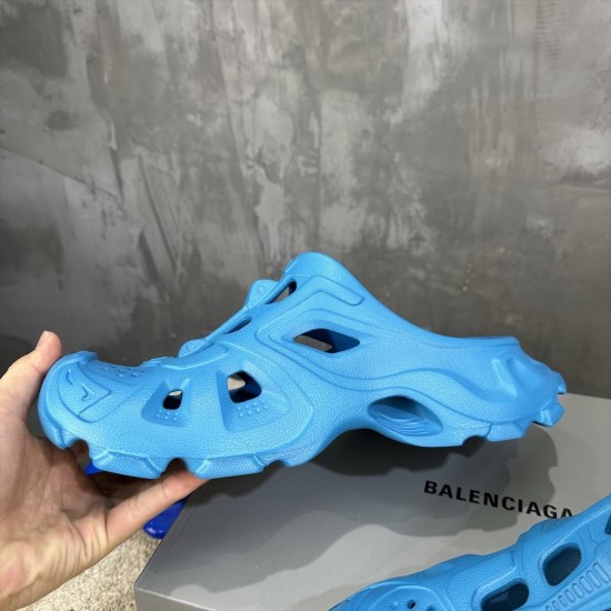 BALENCIAGA Mold Closed Rubber Sandals 