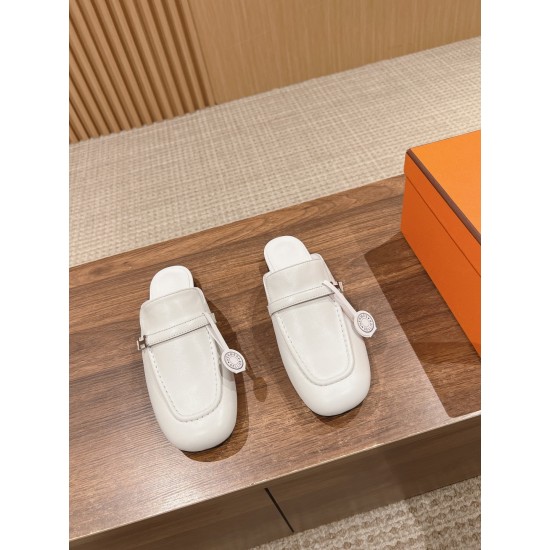 Hermes Slippers