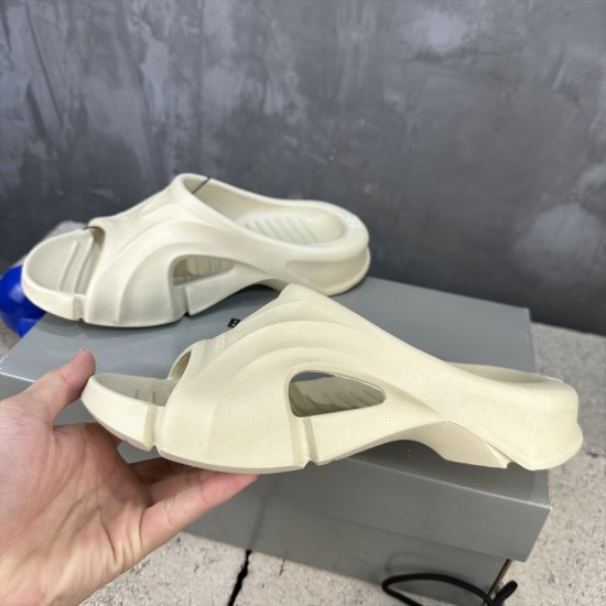 BALENCIAGA Mold Closed Rubber Sandals 