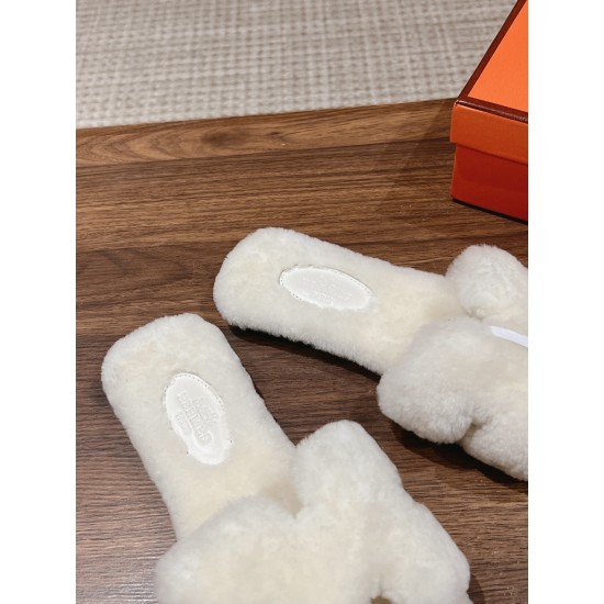 Hermes Slippers