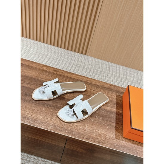 Hermes Slippers