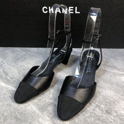 Chanel Pumps