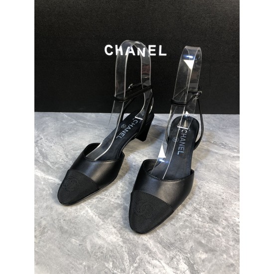 Chanel Pumps