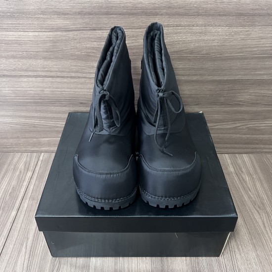 Balenciaga snow boots