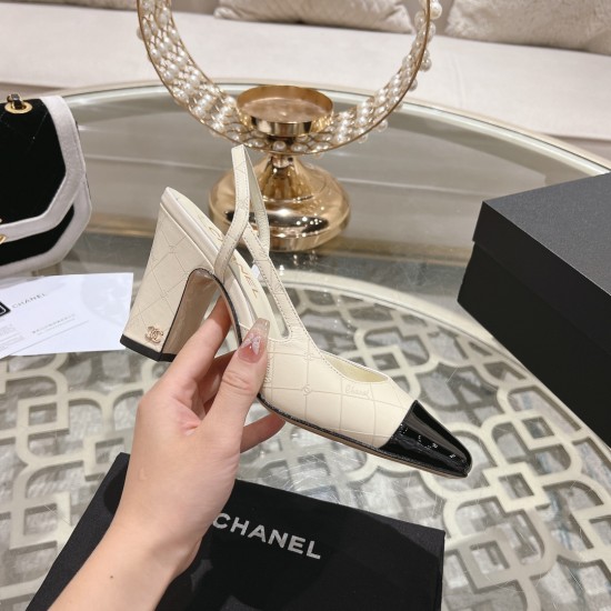 Chanel Pumps