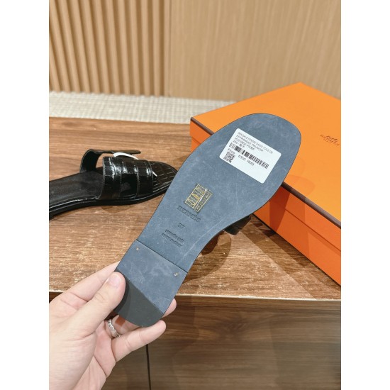 Hermes Slippers