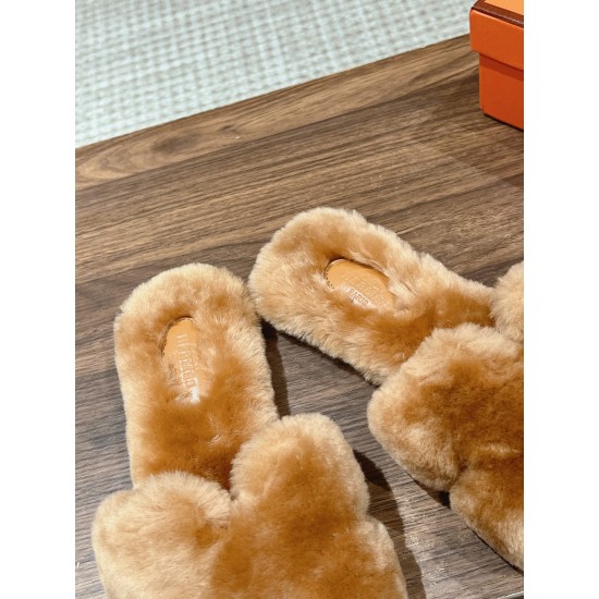 Hermes Slippers