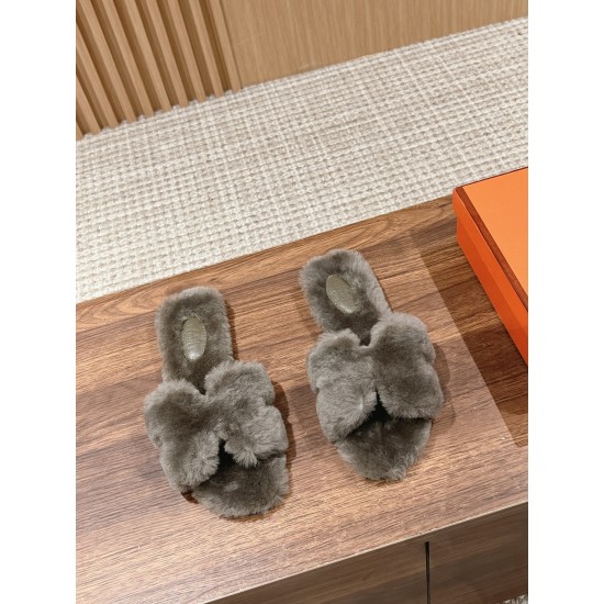 Hermes Slippers