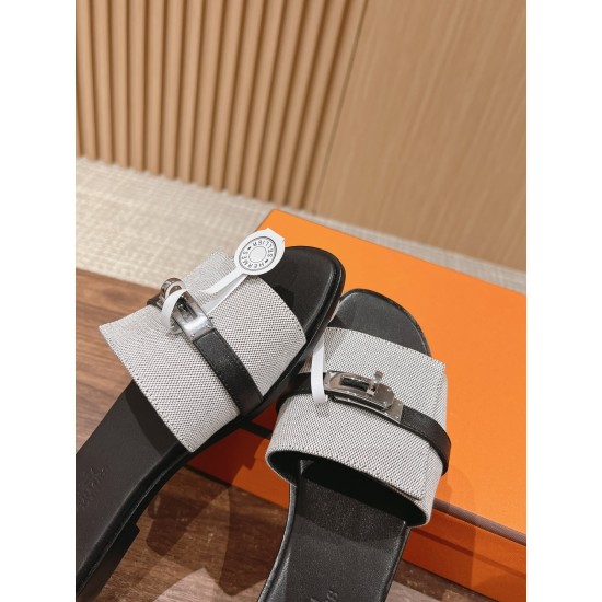 Hermes Slippers