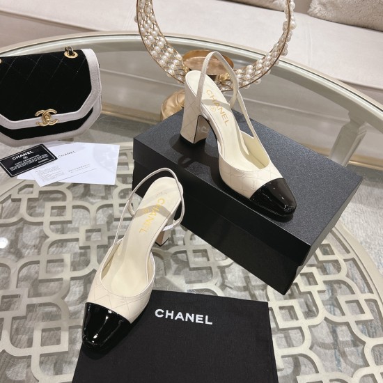 Chanel Pumps