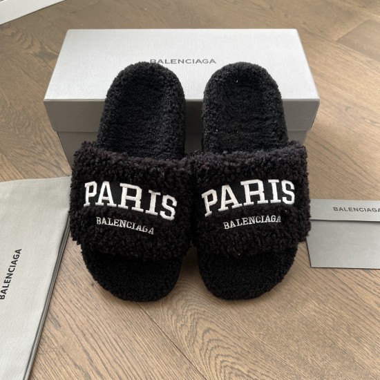 Balenciaga slippers