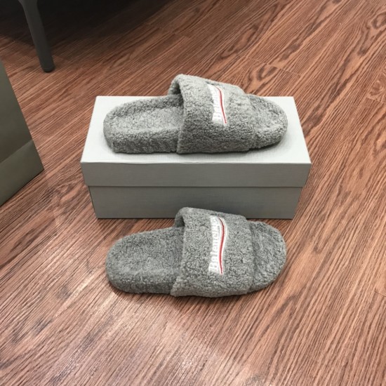 Balenciaga slippers