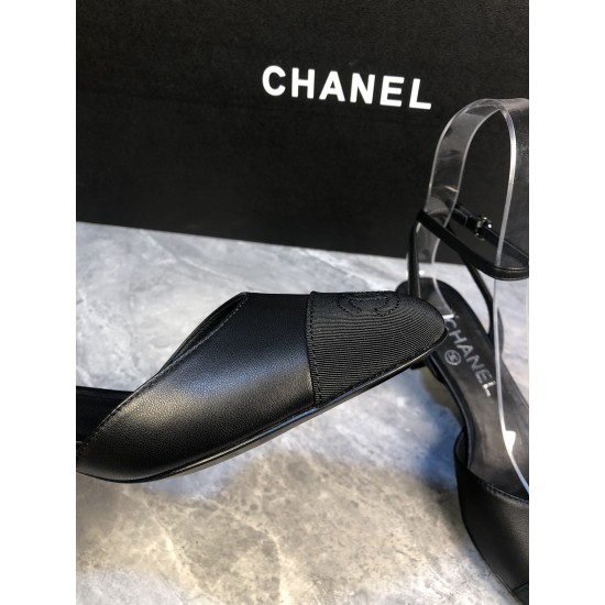 Chanel Pumps