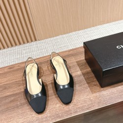 Chanel Pumps