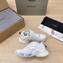 Balenciaga Runner Sneaker