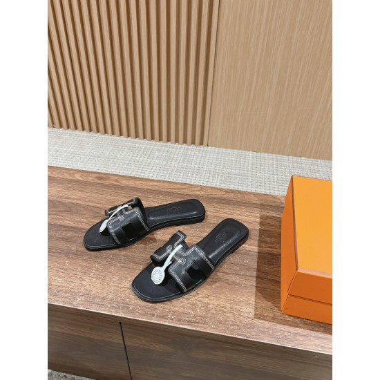 Hermes Slippers