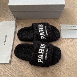 Balenciaga slippers