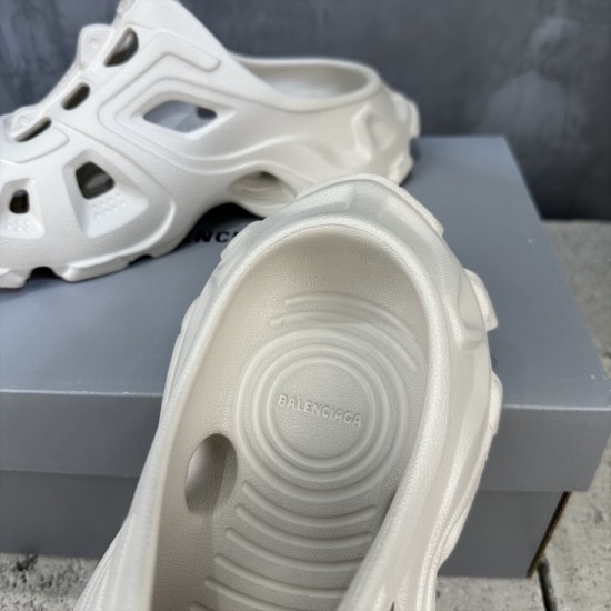 BALENCIAGA Mold Closed Rubber Sandals 