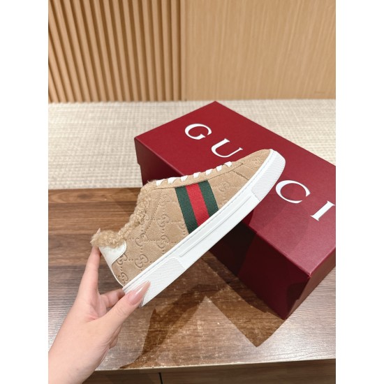 Gucci Sneakers