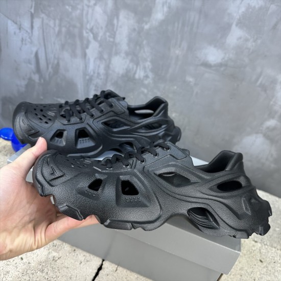 BALENCIAGA Mold Closed Rubber Sandals 