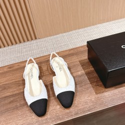 Chanel Pumps