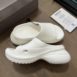 Balenciaga slippers