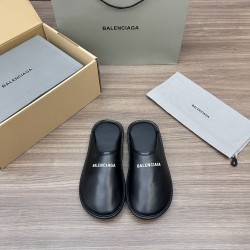 Balenciaga slippers