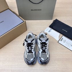 Balenciaga Runner Sneaker