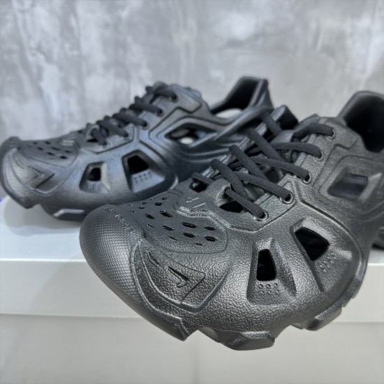 BALENCIAGA Mold Closed Rubber Sandals 