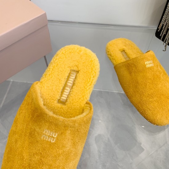 MiuMiu slippers