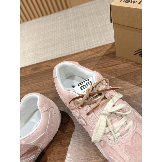 MiuMiu Sneakers