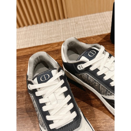 Dior Sneakers